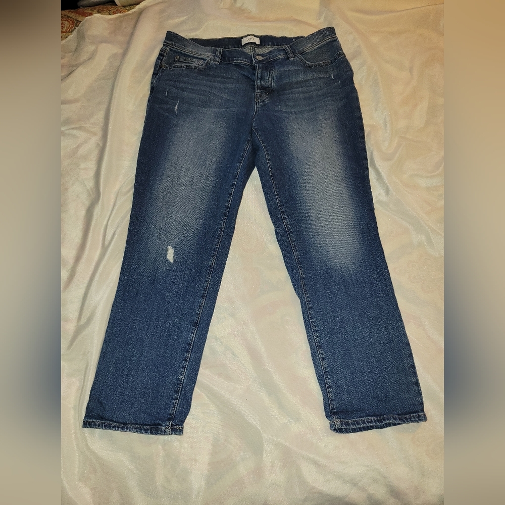 Loft Outlet Boyfriend Jeans sz 10 - Picture 3 of 4